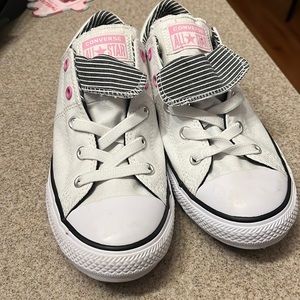 Converse girl’s shoes